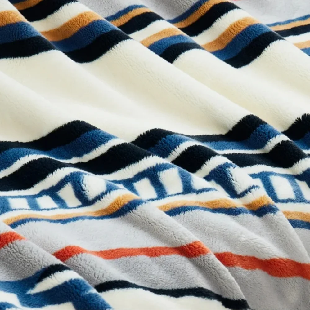Pendleton aztec boho design fleece throw blanket 50